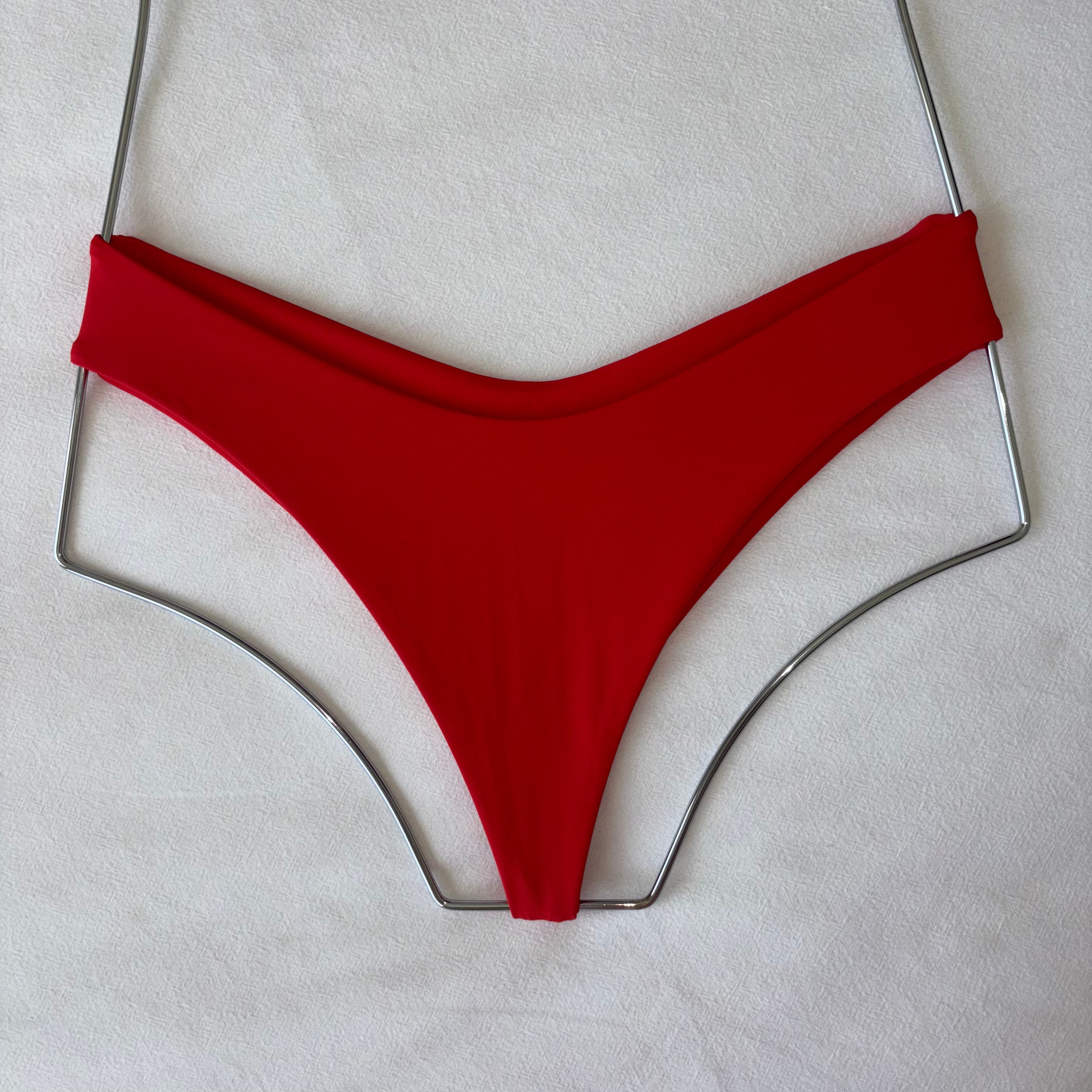 Leo Cheeky Bottom in Cherry Red
